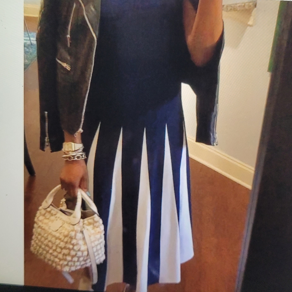 Navy and Blue Contrast Sweater Dress - Picture 4 of 7